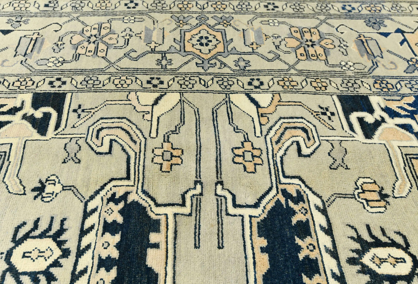 8X8 Hand-Knotted Heriz Serapi Oriental Rug Geometric Carpet