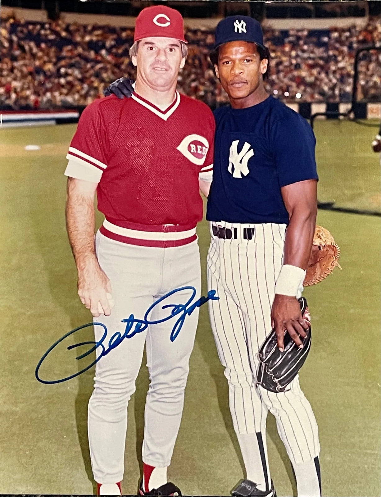 Pete Rose Autographed Cincinnati Reds 8X10 Photo