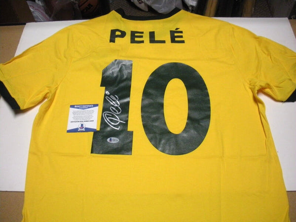 Pele Brazil 3X World Cup Champ Bicycle Kick Star