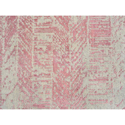 9'X11'10" Pink Jacquard Hand Loomed All Over Design Wool And Silk Rug