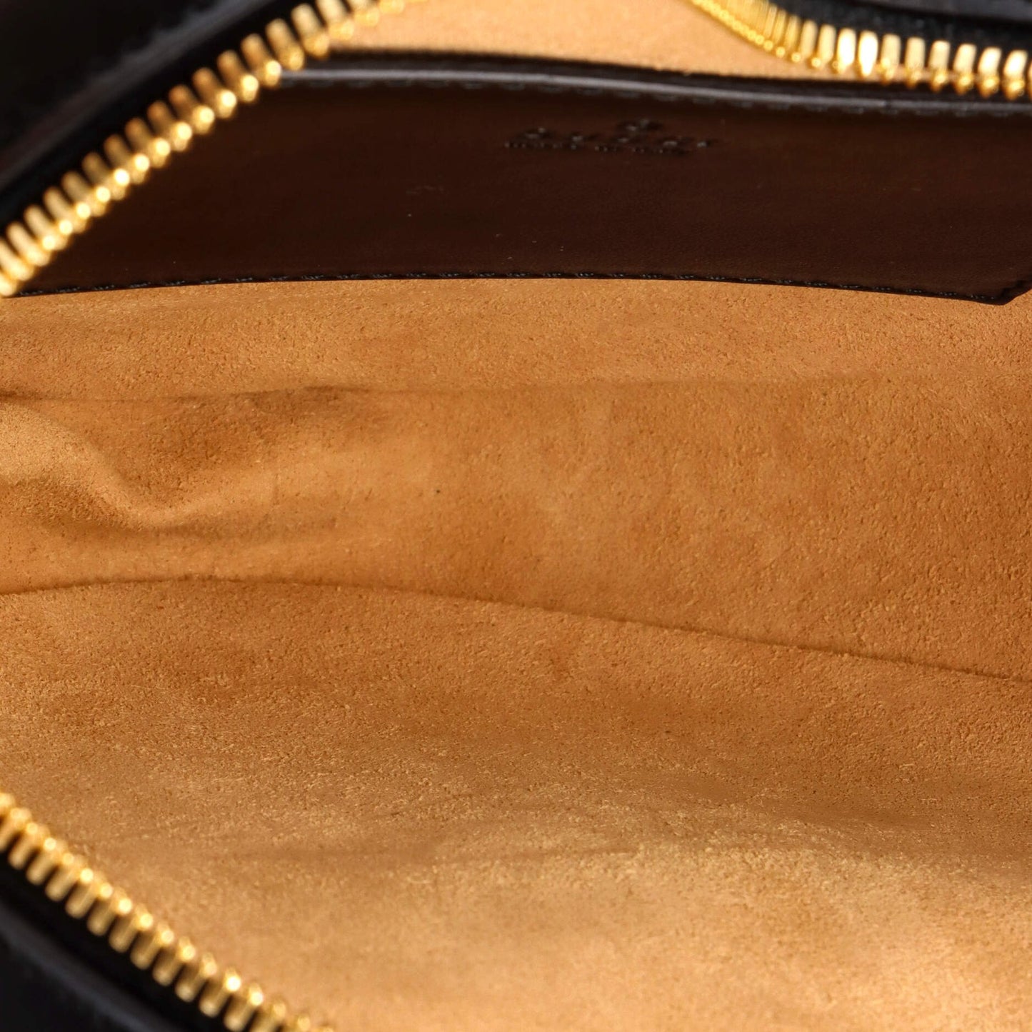 Gucci Interlocking G Heart Shoulder Bag Diagonal Quilted Leather Mini