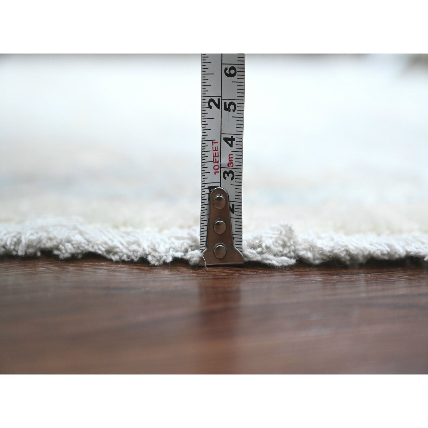 5'9"X5'9" Ivory Heris All Over Design Pure Wool Hand Knotted Round Rug