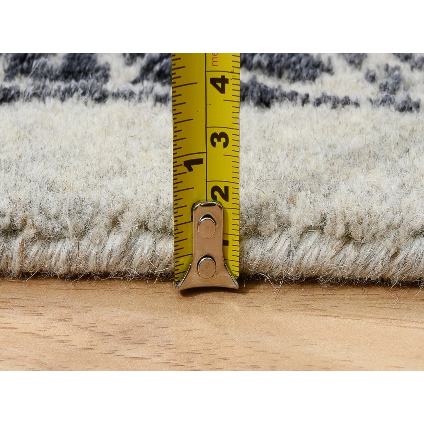 10'1"X10'1" Fine Jacquard Wool And Silk Hand Loomed Light Gray Square Rug