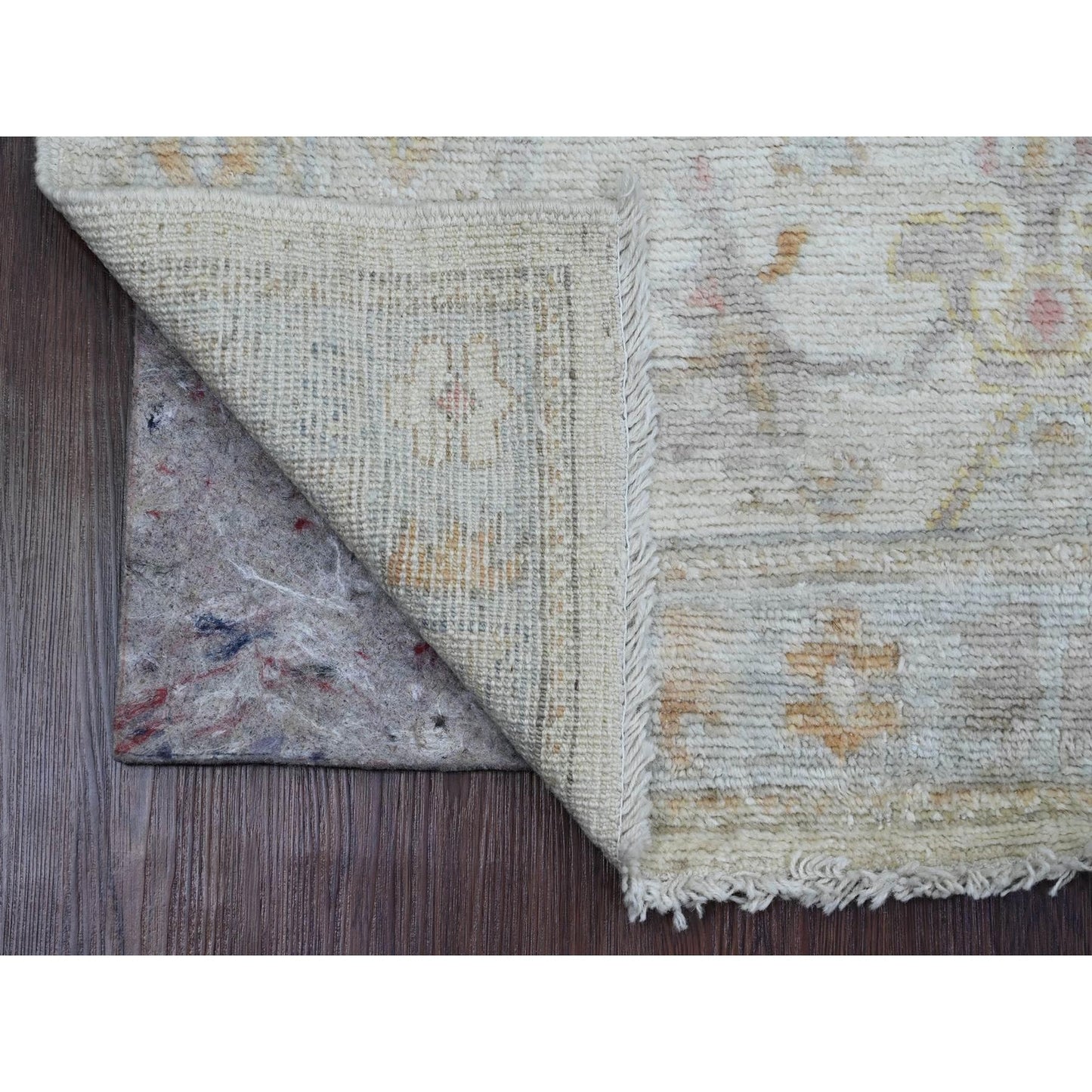 2'8"X8'9" White Hand Knotted Angora Oushak Leaf Design Wool Runner Rug
