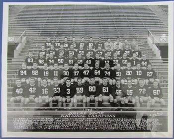 1946 National Champions Notre Dame Fighting Irish 8X10 Original Photo 126321