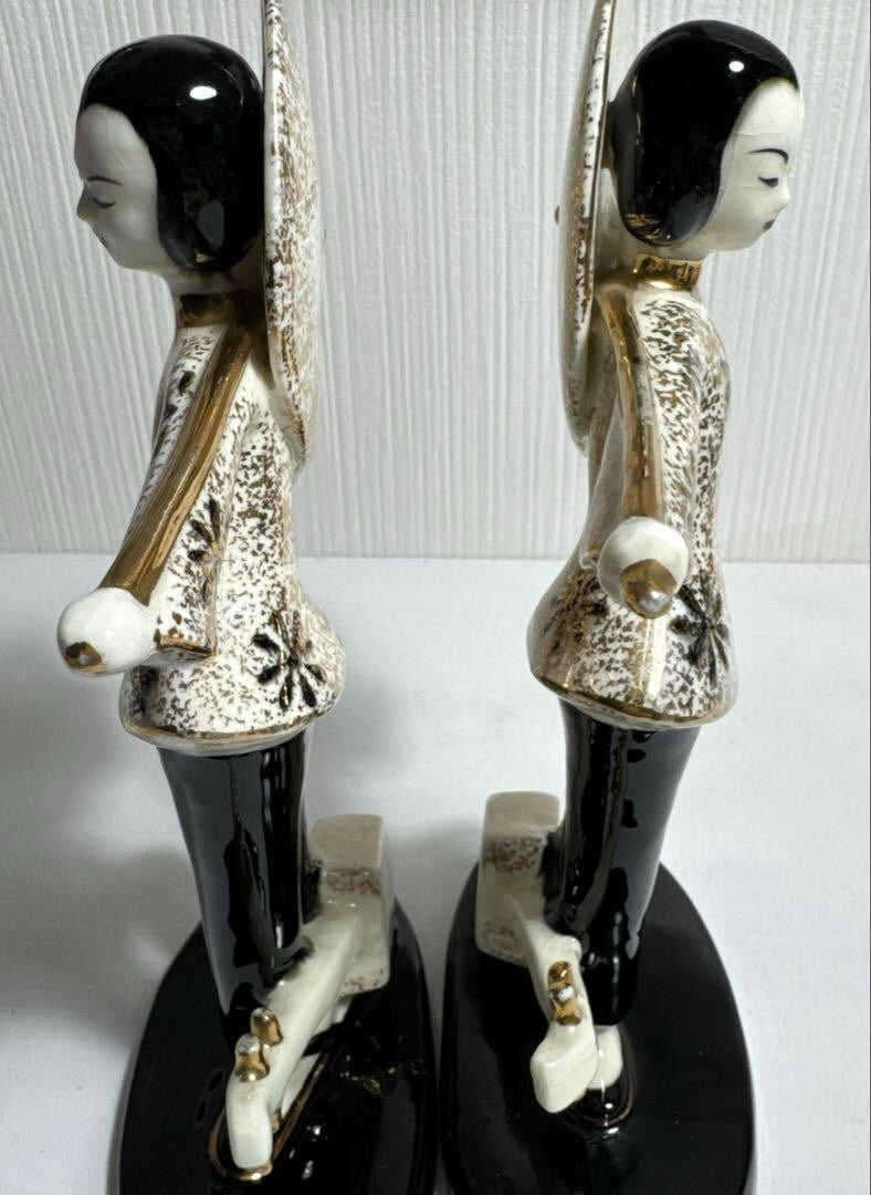 Vintage G. Z. Lifton 1941 Pair Pottery Figurine Moss Lamp Collector'S Book