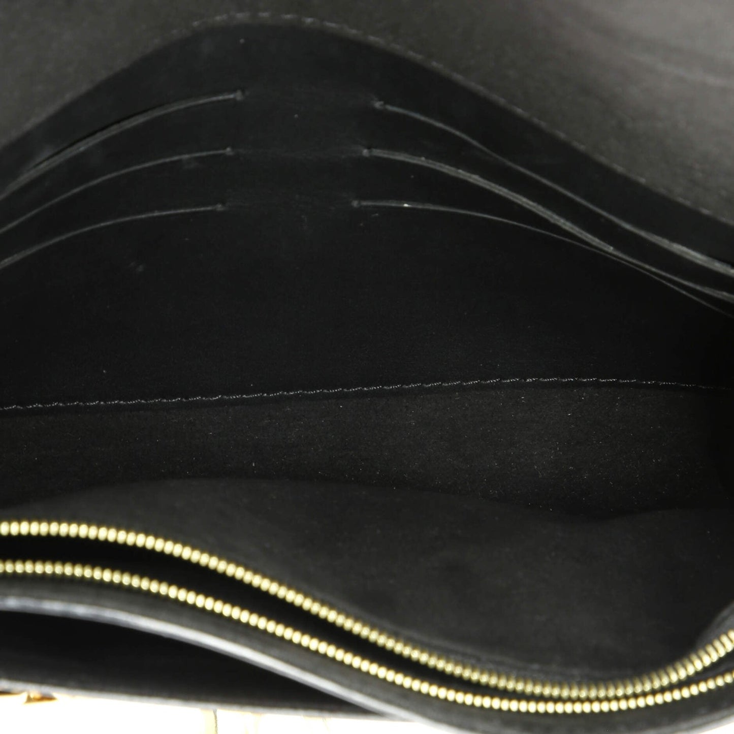 Louis Vuitton Chain Louise Clutch Leather Mm