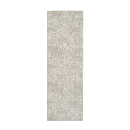 2'6"X8' Beige Wool And Silk Hand Loomed Fine Jacquard Runner Rug