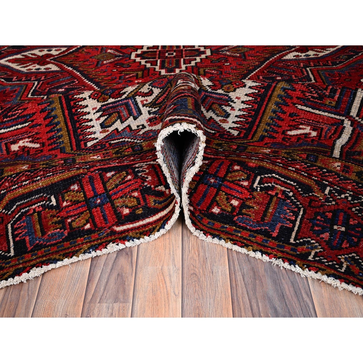 7'8"X11' Carmine Red Vintage Zoroastrian Heris Pure Wool Hand Knotted Rug