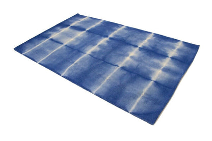 Tie-Dye Design Navy Blue Hand-Tufted Plush 5X8