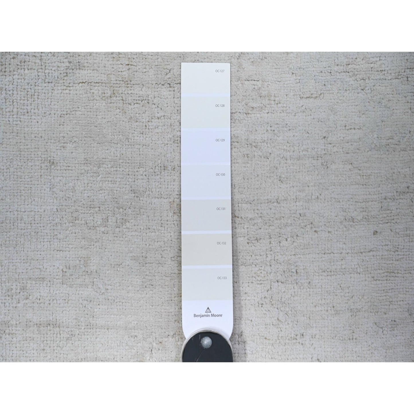 3'X4'9" Aircraft White Peshawar With Faded Colors Wool Hand Knotted Rug