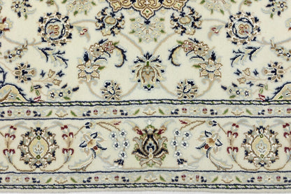 Hand-Knotted Floral Indo-Nain Rug Traditional