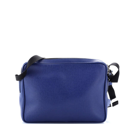 PM Louis Vuitton Outdoor Messenger Bag Taiga Leather