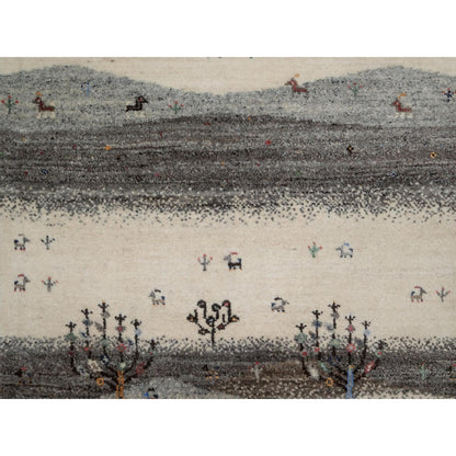 2'6"X9'10" White Lori Buft Animal Figurines Wool Hand Knotted Runner Rug