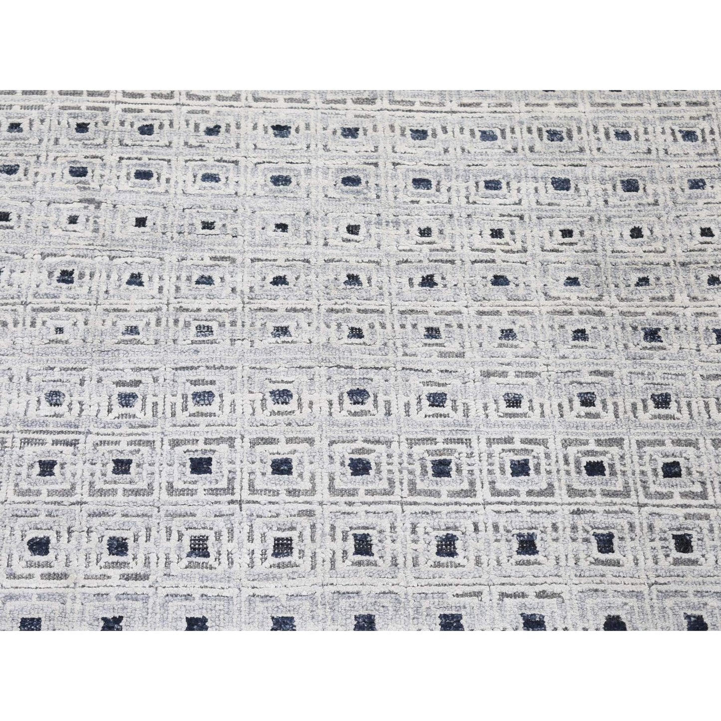 2'8"X8'1" Ivory Modern Pure Silk With Wool Hand Knotted Runner Rug