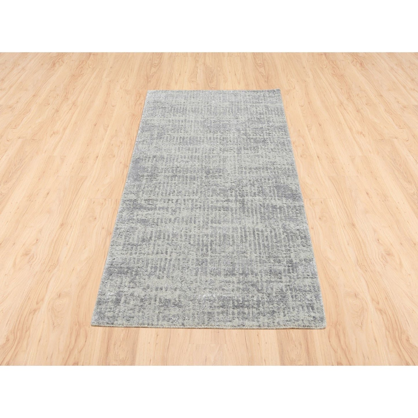 2'6"X6' Hand-Loomed Gray Fine Jacquard Modern Wool And Silk Runner Rug
