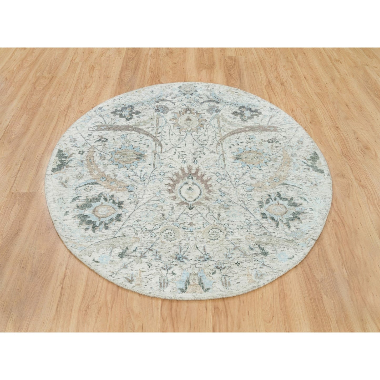 5'X5' Ivory Hand Knotted Sickle Leaf Design Silk With Wool Round Rug