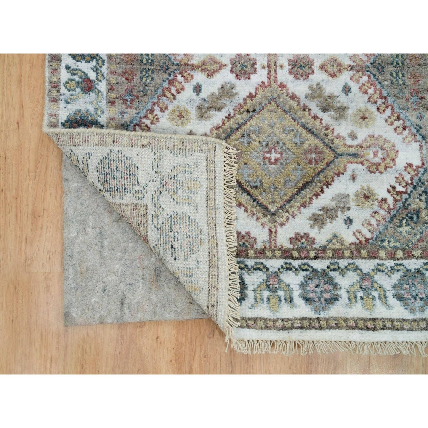 2'7"X8' White Hand Knotted Unique Flower Border Runner Oriental Rug