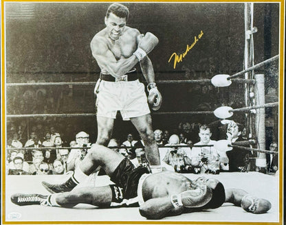 Muhammad Ali Autographed Framed 16X20 Photo (Jsa)