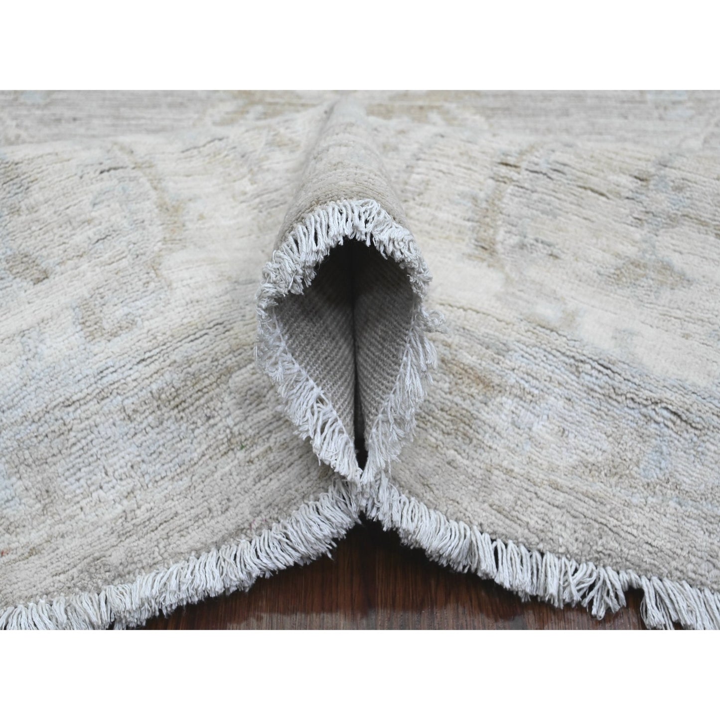 8'X8' Misty Gray Ziegler Mahal Revival Hand Knotted 100% Wool Round Rug