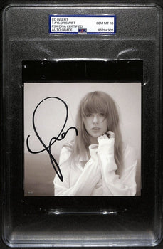 Taylor Swift Signed/Auto Cd Insert 4.75X4.75 B/W