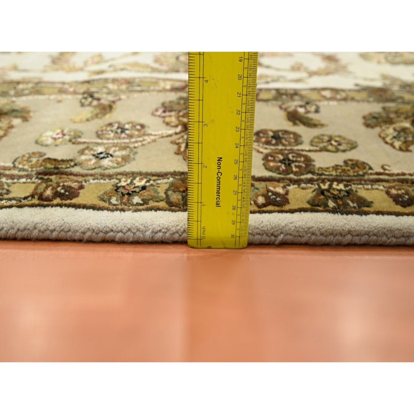 7'8"X10' White Rajasthan With Leaf Design Wool And Silk Hand Knotted Rug