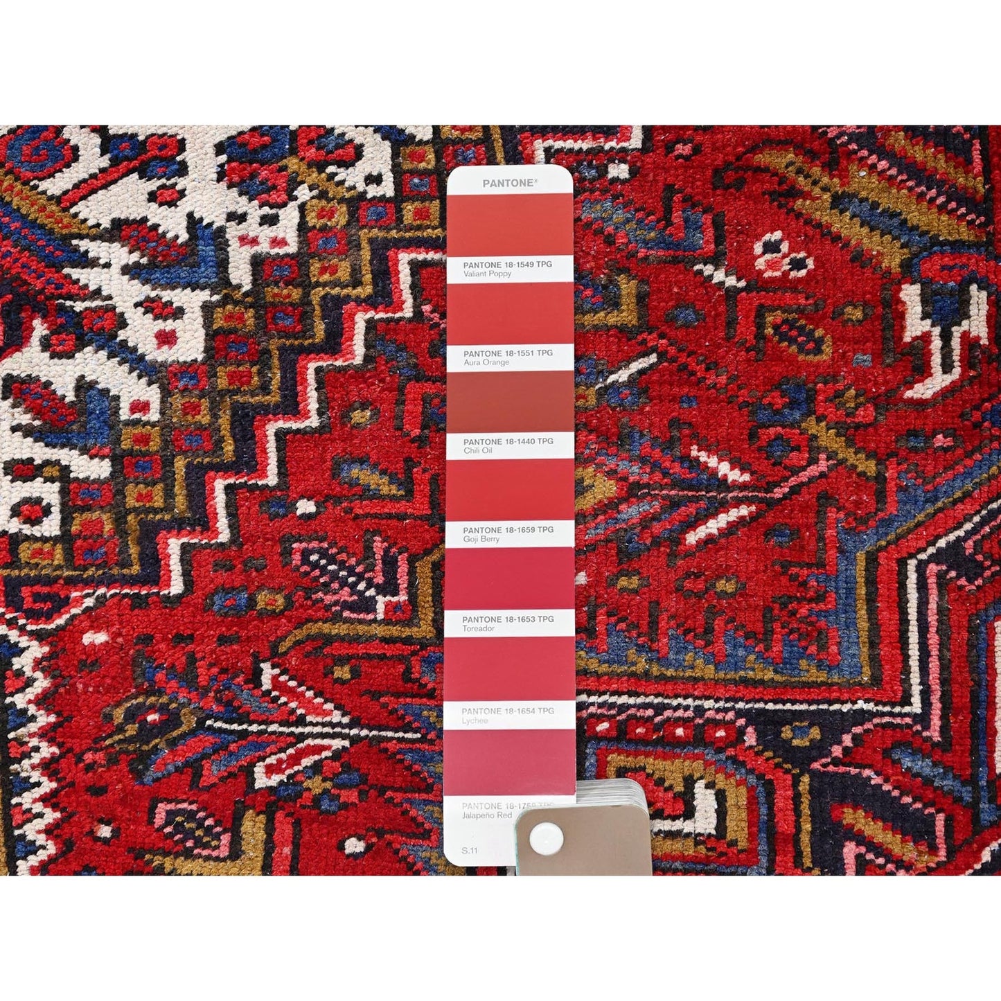 7'8"X11' Carmine Red Vintage Zoroastrian Heris Pure Wool Hand Knotted Rug