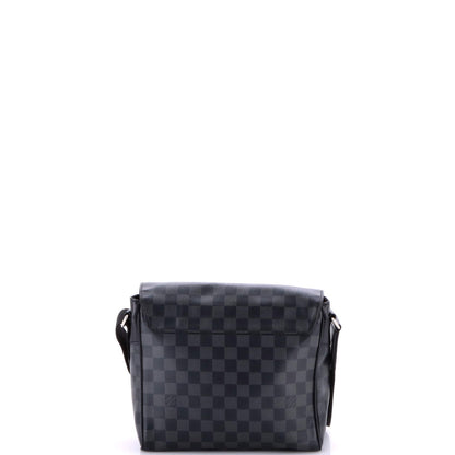 Louis Vuitton District Nm Messenger Bag Damier Graphite Pm