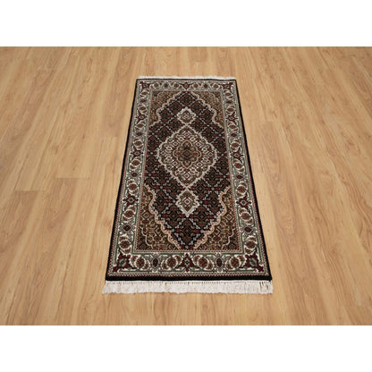 2'5"X4'8" Black Wool Rug Tebraz Mahi With Medallion Design Hand Knotted