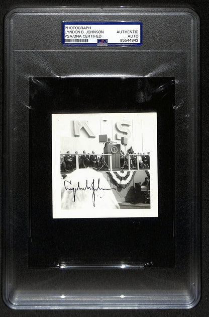 President Lyndon B. Johnson Signed/Auto Vintage 3.5X3.5 B/W Photo Psa/Dna 199533