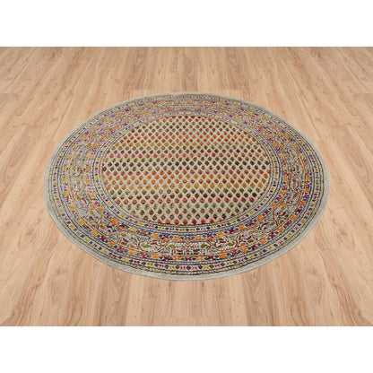 5'2"X5'2" Wool And Sari Silk Hand Knotted Beige Saroogh Round Rug