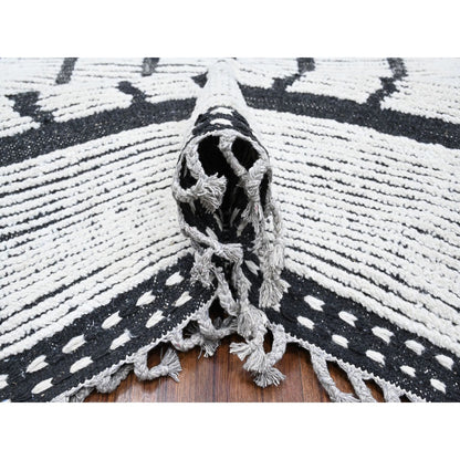 10'X14' Ivory Hand Knotted Moroccan Weave Segment Design Oriental Rug