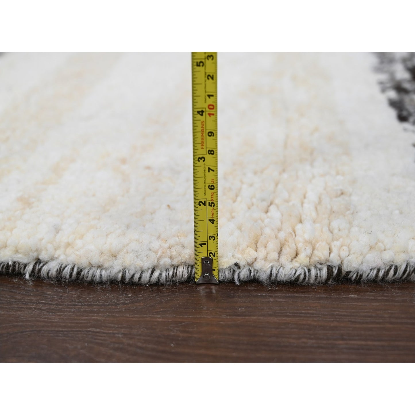 8'X8' Dark Brown And Ivory Striae Design Wool Hand Knotted Round Rug