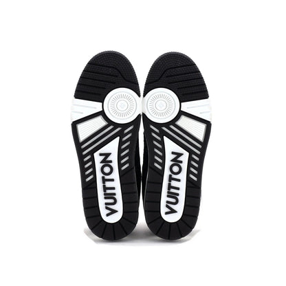 Louis Vuitton Men'S Lv Trainer Sneakers Monogram Empreinte Leather And Monogram