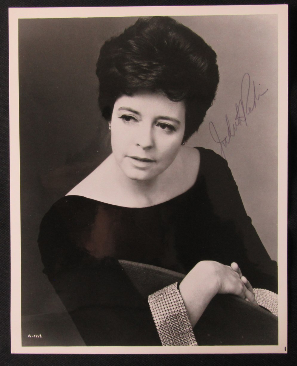 Judith Raskin Soprano Autographed 8X10 B/W Photo