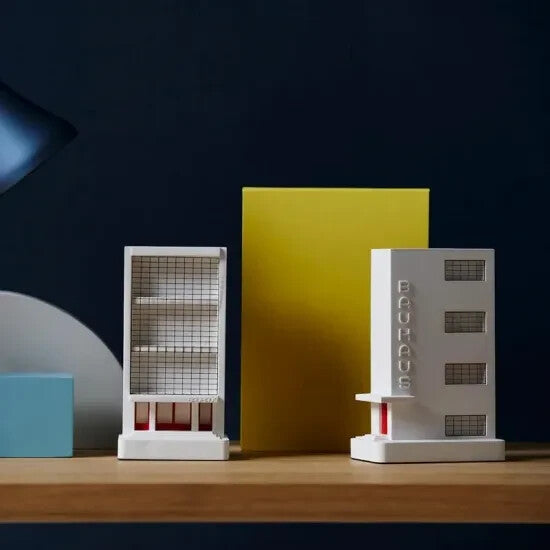 Chisel & Mouse/ Bauhaus Dessau - mini plaster sculpture