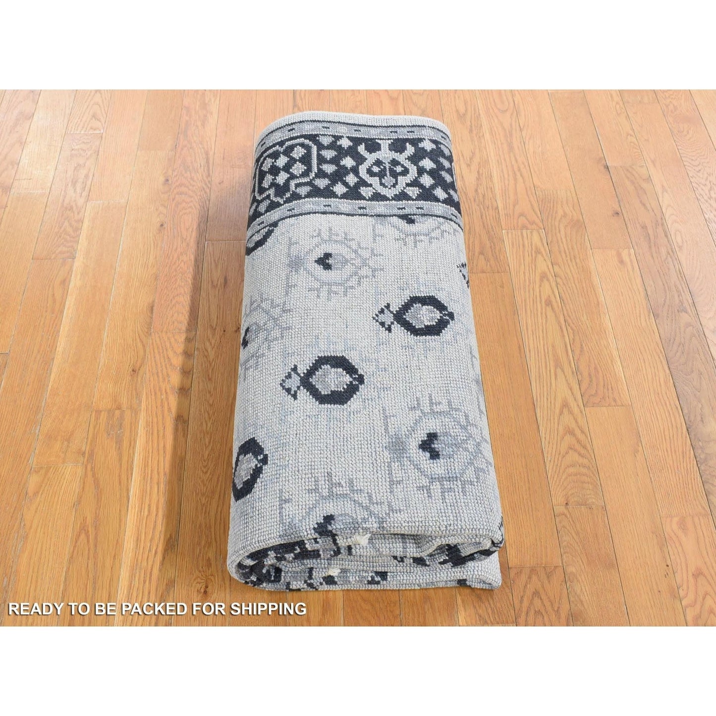 6'X9' Cream Color Small Intricate Repetitive Design Wool Hand Knotted Rug