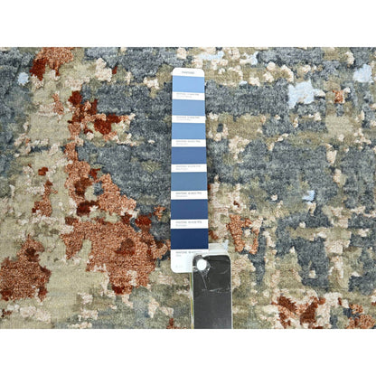 2'5"X10' Gray With Beige Abstract Design All Wool Hand Knotted Runner Rug
