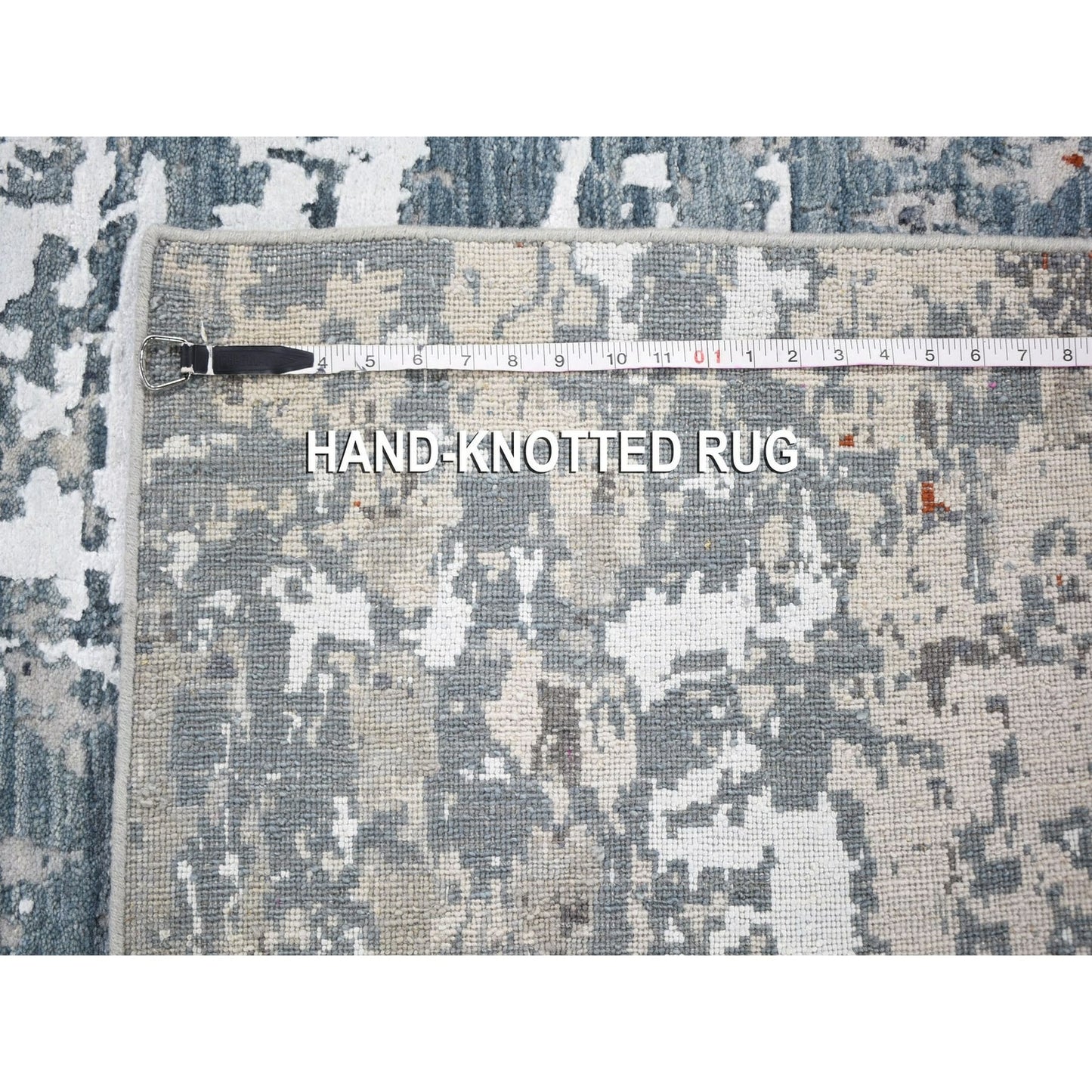 4'X6' Abstract Design Wool & Silk Denser Weave Hand Knotted Oriental Rug