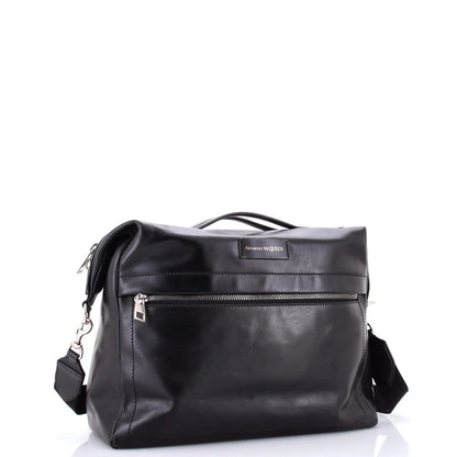 Alexander Mcqueen Front Zip Logo Messenger Bag Leather Medium