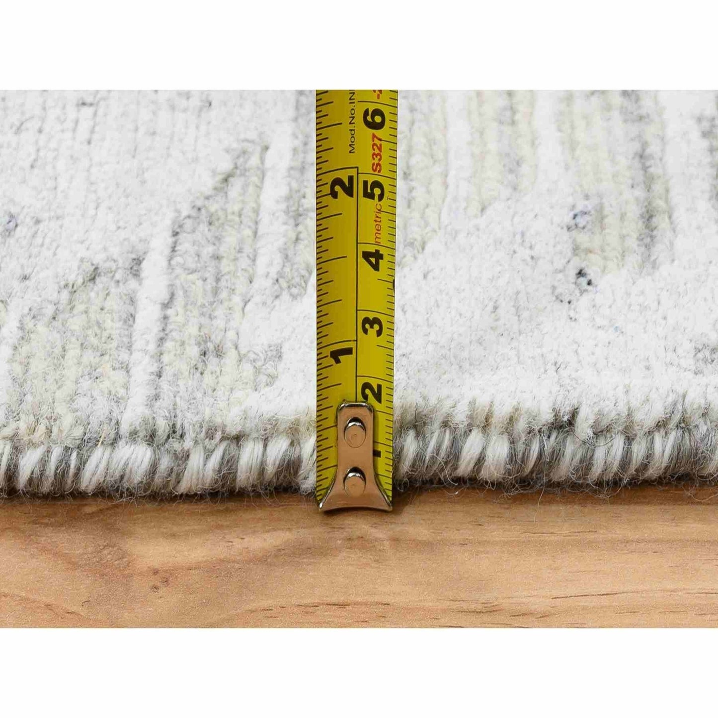 2'6"X9'9" Gray Modern Hand Knotted Hand Spun Natural Wool Runner Rug