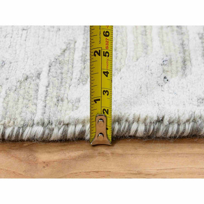 2'6"X9'9" Gray Modern Hand Knotted Hand Spun Natural Wool Runner Rug