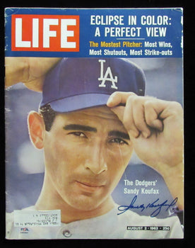 Sandy Koufax Hof La Dodgers Signed August 2, 1963 Life Magazine Psa/Dna 183675