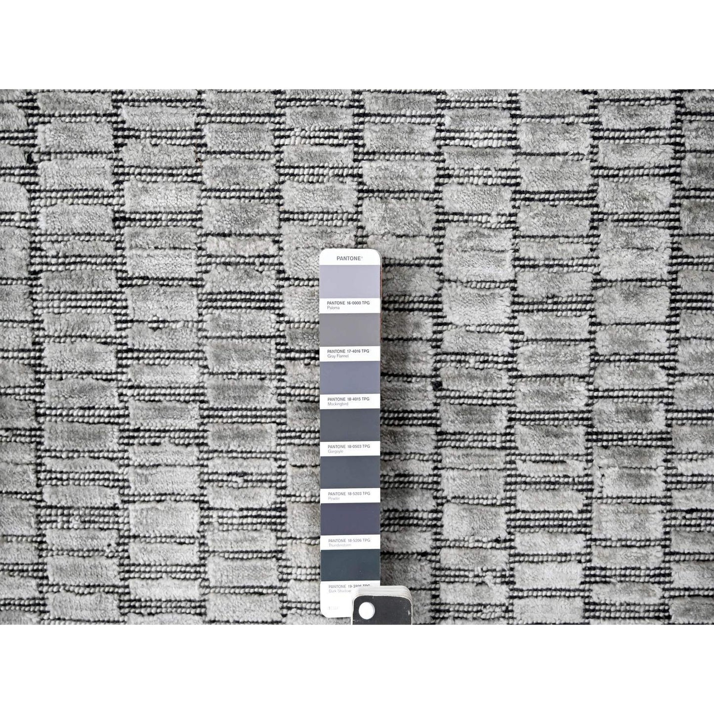 2'X3' Gray Modern Textured Hand Loomed Wool And Silk Mat Oriental Rug