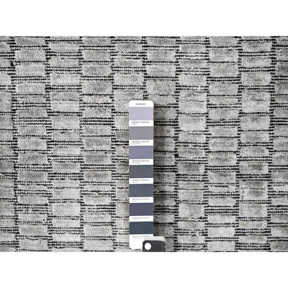 2'X3' Gray Modern Textured Hand Loomed Wool And Silk Mat Oriental Rug