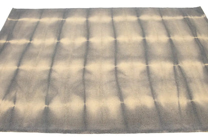 Hand-Tufted Gray Tie-Dye Wool Rug Modern