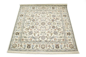 Handmade Indo-Nain Classic Floral Design Wool