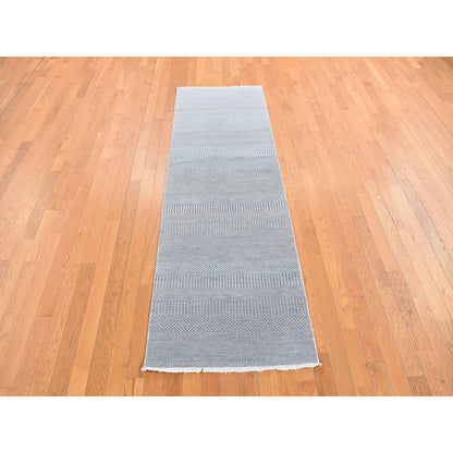 2'7"X8' Gray Modern Grass Design Wool And Silk Hand Knotted Runner Rug