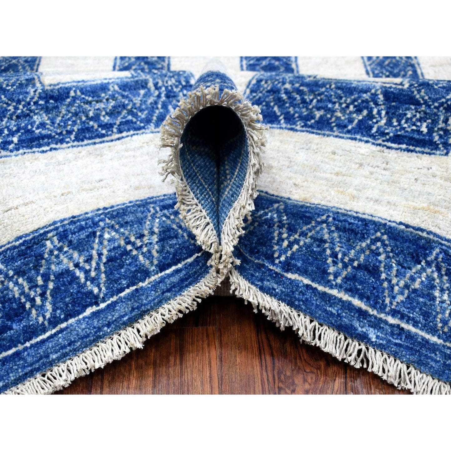 7'10"X9'9" Blue Wool Maze Design With Berber Influence Hand Knotted Rug