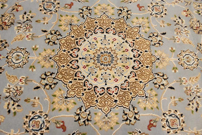 Handmade Extra Fine Indo-Nain Oriental Rug
